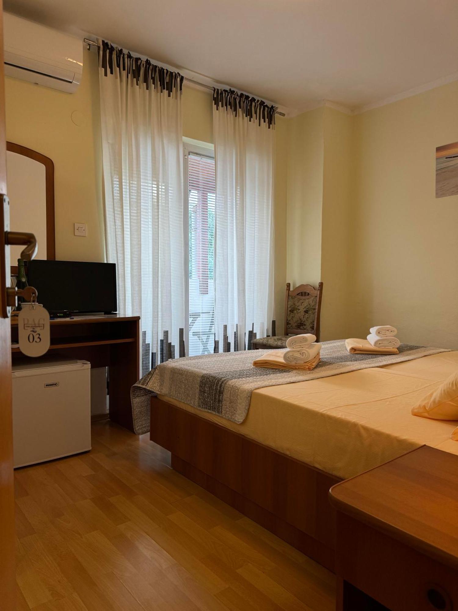 Pag Vero Apartments Pag Town Dış mekan fotoğraf