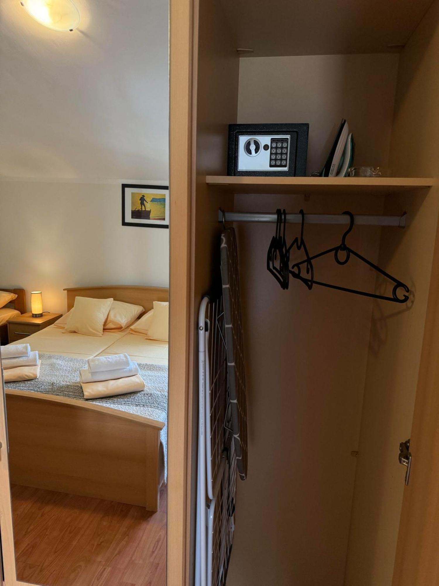 Pag Vero Apartments Pag Town Dış mekan fotoğraf